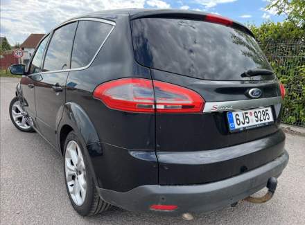 Ford - S-MAX