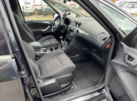 Ford - S-MAX