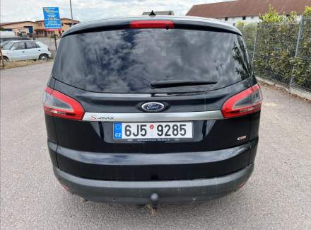 Ford - S-MAX