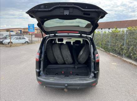 Ford - S-MAX