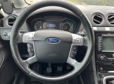 Ford - S-MAX