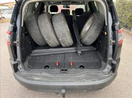 Ford - S-MAX