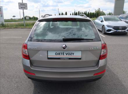 Škoda - Octavia