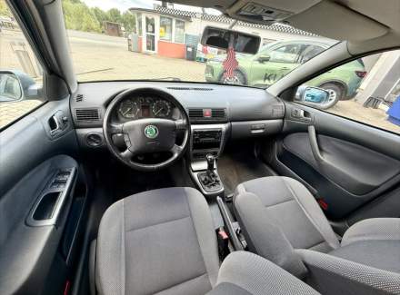 Škoda - Octavia