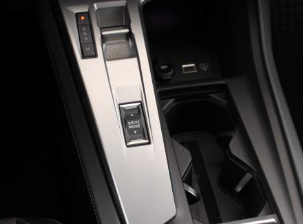Peugeot - 308