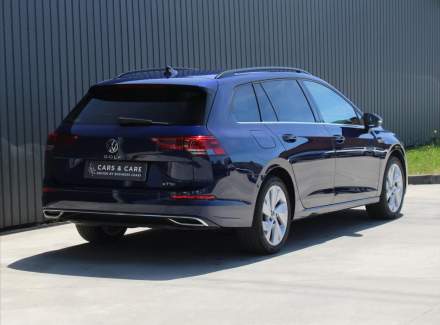 Volkswagen - Golf