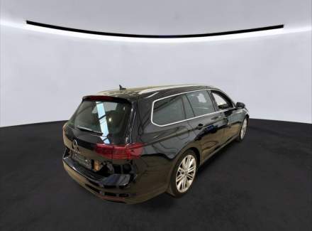 Volkswagen - Passat