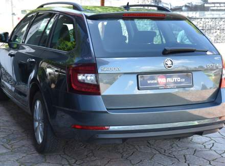 Škoda - Octavia