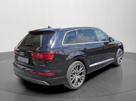 Audi - Q7