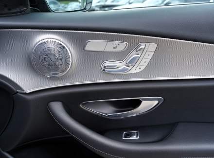 Mercedes-Benz - E-class