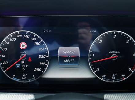 Mercedes-Benz - E-class