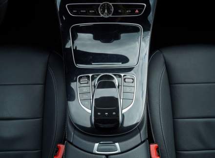 Mercedes-Benz - E-class