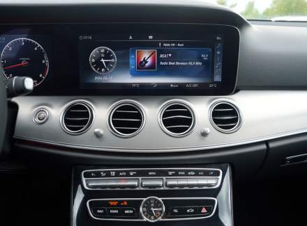 Mercedes-Benz - E-class