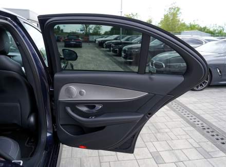 Mercedes-Benz - E-class