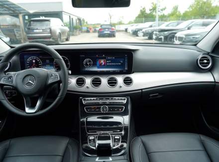 Mercedes-Benz - E-class