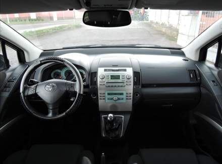 Toyota - Corolla Verso
