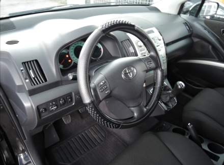 Toyota - Corolla Verso