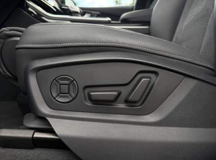 Audi - Q8
