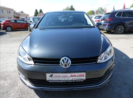 Volkswagen - Golf