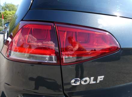Volkswagen - Golf