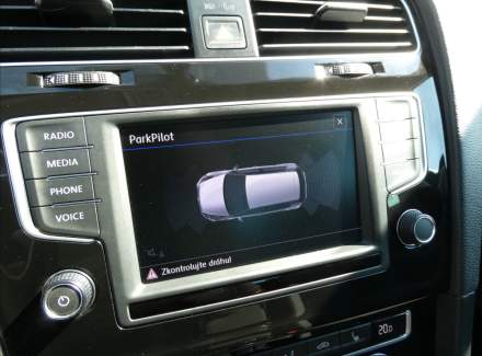 Volkswagen - Golf