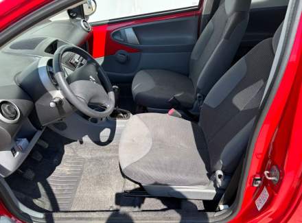 Peugeot - 107