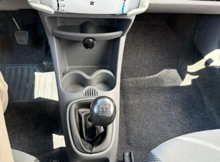 Peugeot - 107