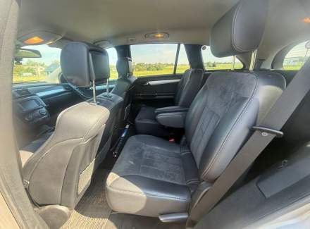 Mercedes-Benz - R-class