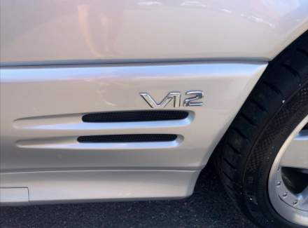 Mercedes-Benz - SL