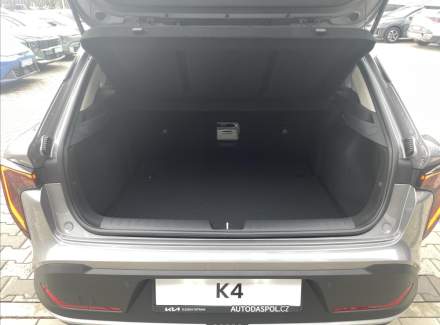 Kia - K4