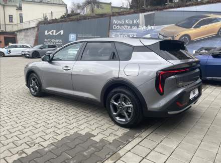 Kia - K4