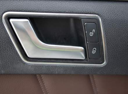 Mercedes-Benz - E-class