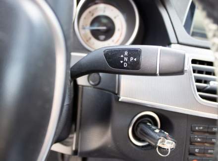 Mercedes-Benz - E-class