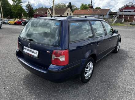 Volkswagen - Passat