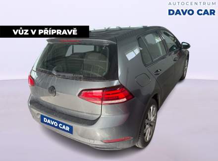 Volkswagen - Golf
