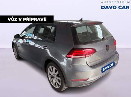 Volkswagen - Golf