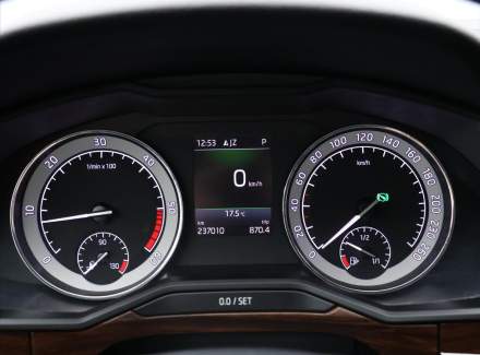 Škoda - Superb