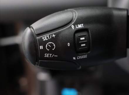 Peugeot - 5008