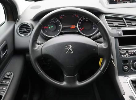 Peugeot - 5008