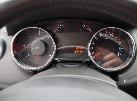 Peugeot - 5008