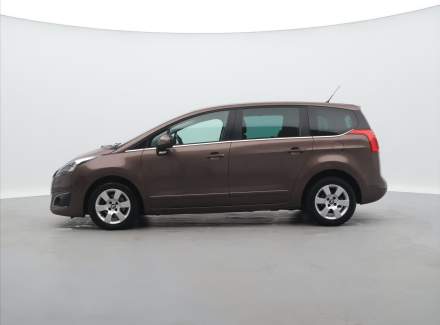 Peugeot - 5008