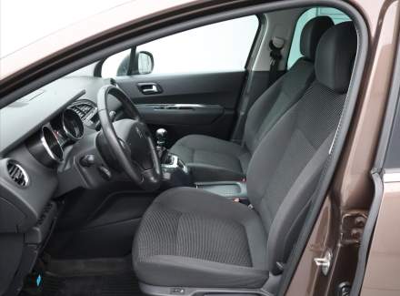 Peugeot - 5008