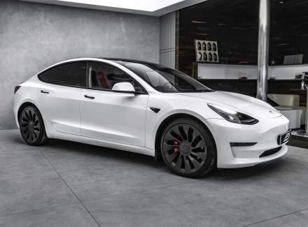 Tesla - Model 3