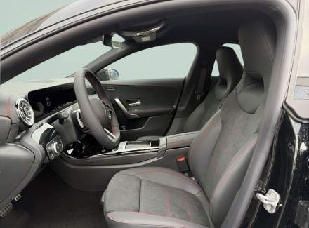 Mercedes-Benz - CLA