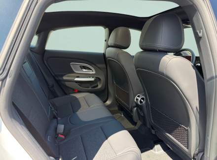 Mercedes-Benz - CLA