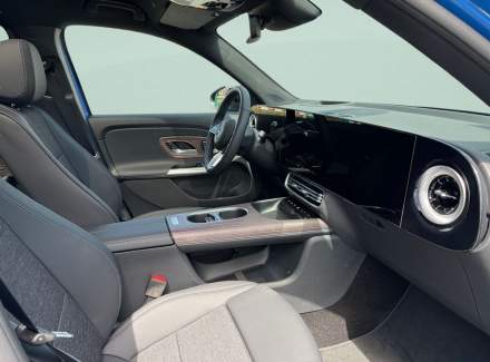 Mercedes-Benz - GLB