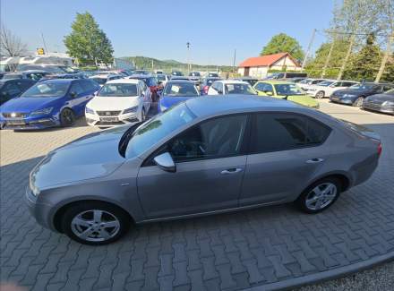 Škoda - Octavia