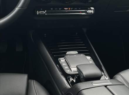 Mercedes-Benz - GLB