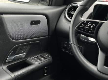 Mercedes-Benz - GLB