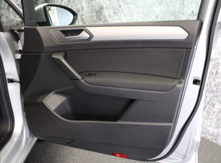 Volkswagen - Touran